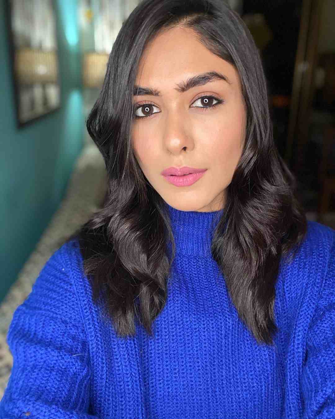 Mrunal Thakur Unseen
